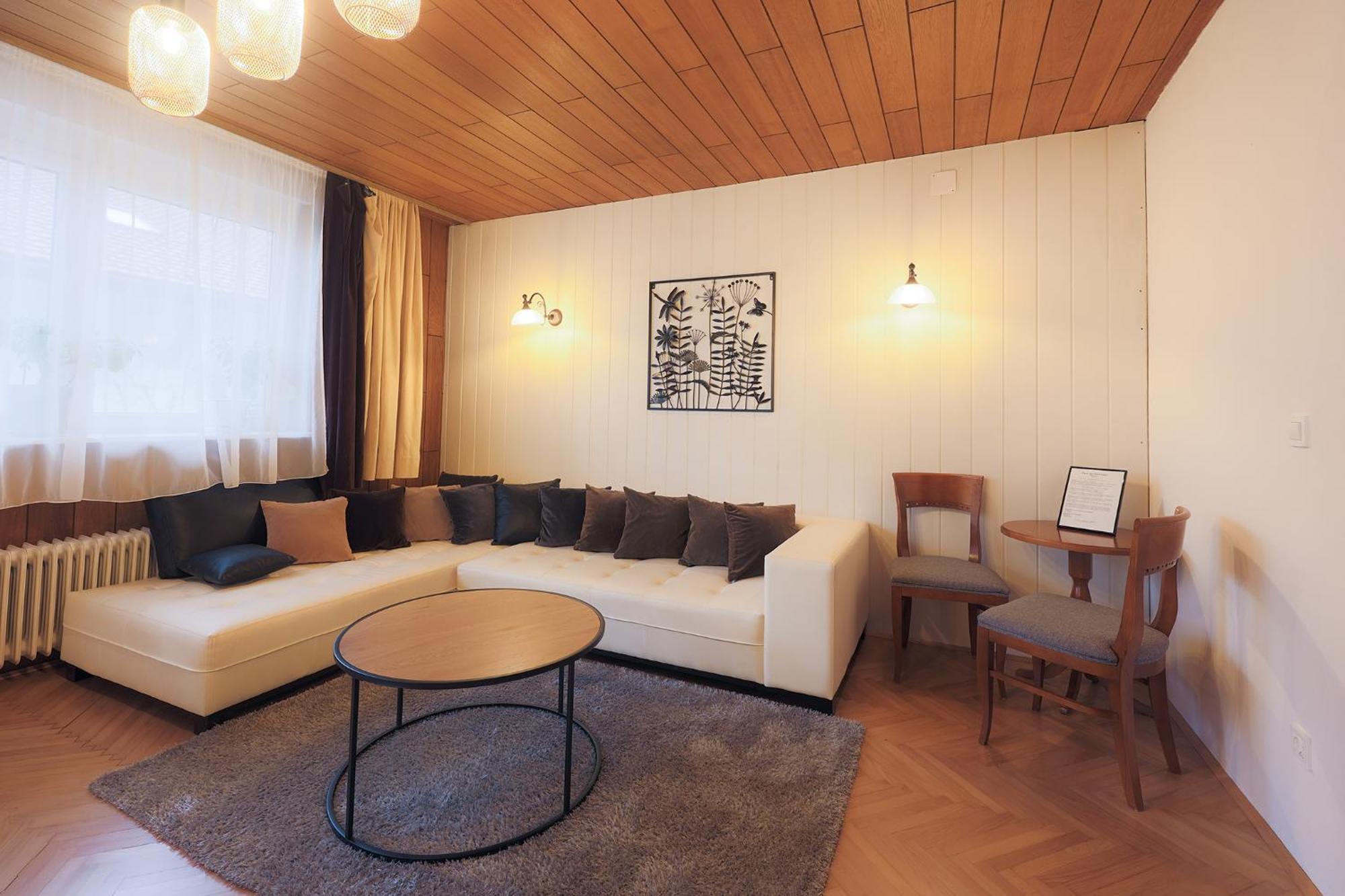 Papas Apartment Lesce  Exteriér fotografie